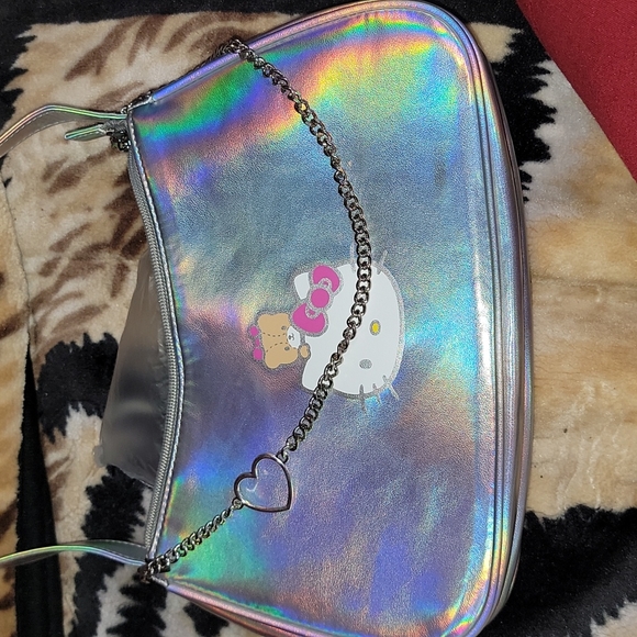 SHEIN X HELLO KITTY HOLOGRAPHIC SHOULDER BAG - Picture 3 of 8
